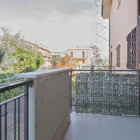 Casa Ghandi Vicino A Roma Con Box Auto E Wi-Fi Monterotondo  Exterior photo
