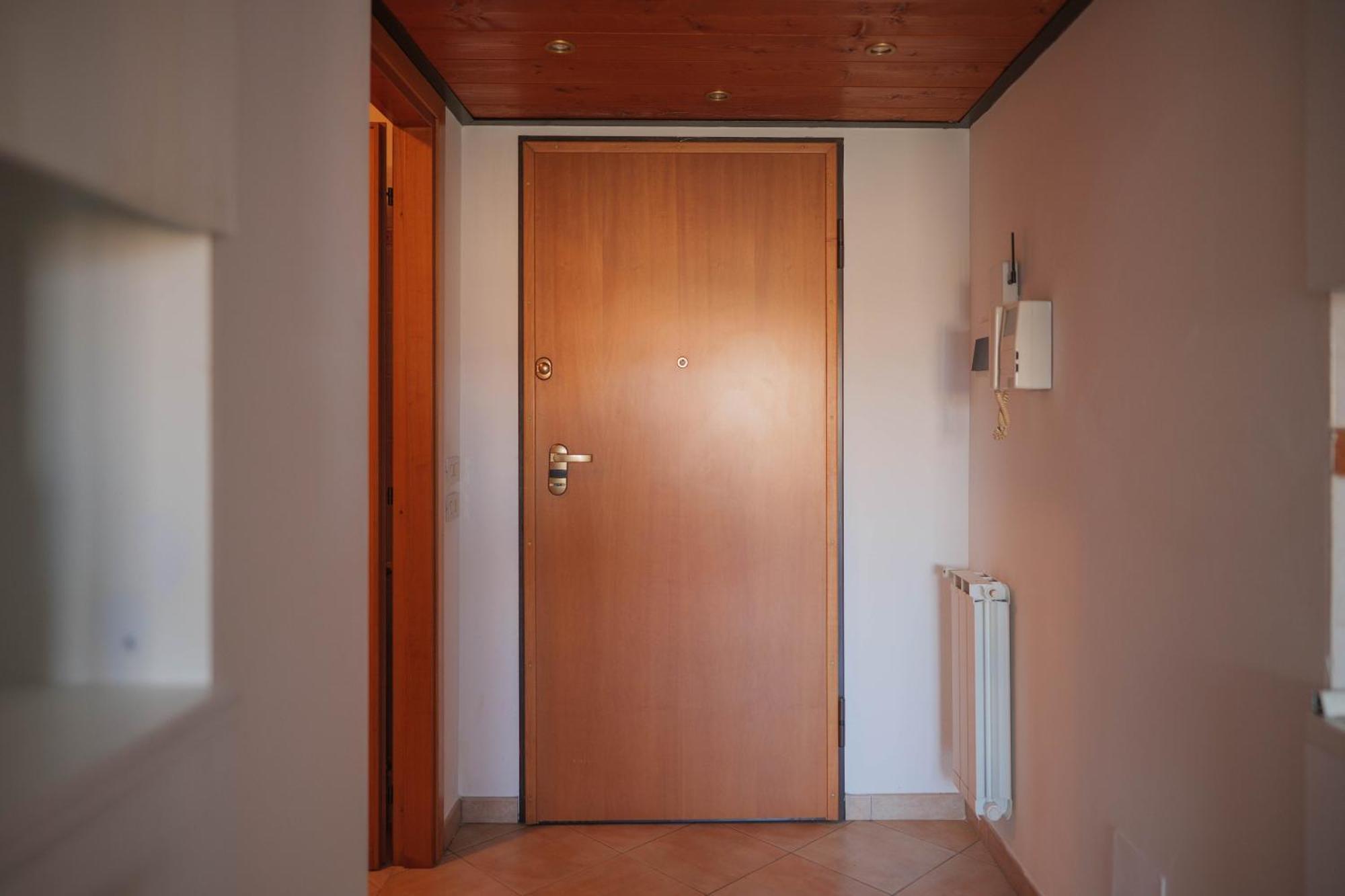 Casa Ghandi Vicino A Roma Con Box Auto E Wi-Fi Monterotondo  Exterior photo